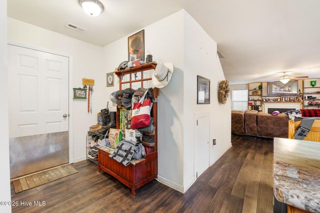 410 Paradise Lane, Carthage, NC 28327