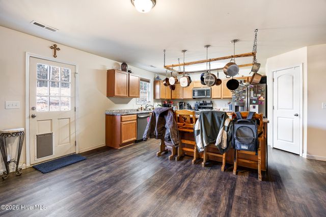 410 Paradise Lane, Carthage, NC 28327