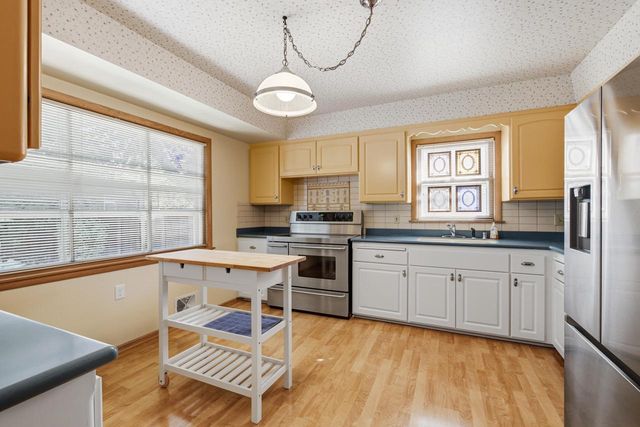 7212 Aetna COURT, Wauwatosa, WI 53213
