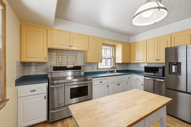 7212 Aetna COURT, Wauwatosa, WI 53213