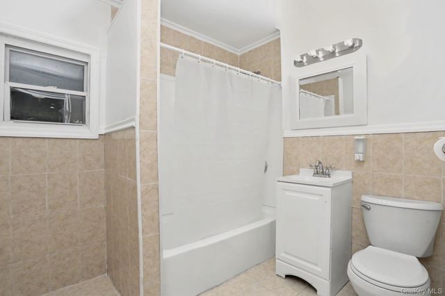376 County Center Road, White Plains, NY 10603