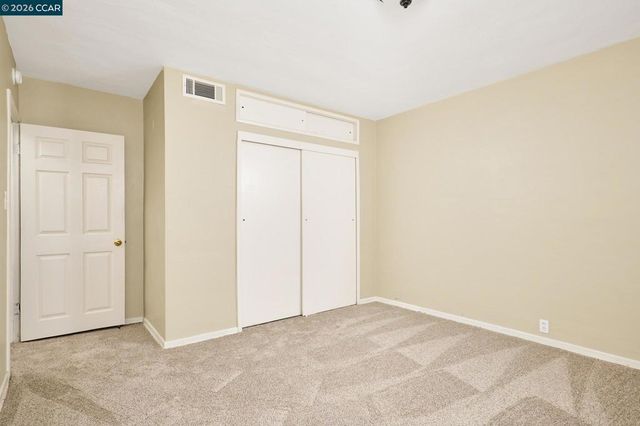 215 215 Roney Ave, Vallejo, CA 94590