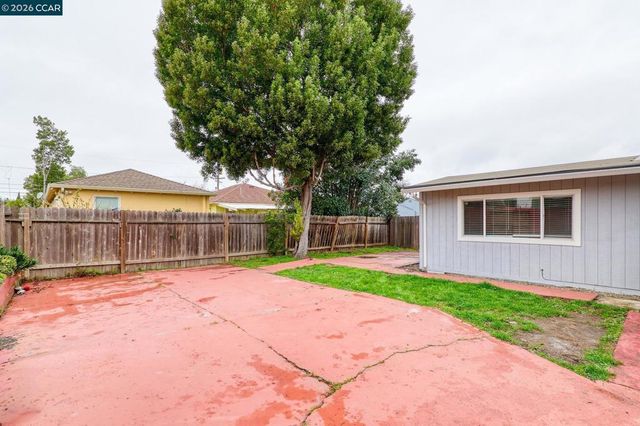 215 215 Roney Ave, Vallejo, CA 94590