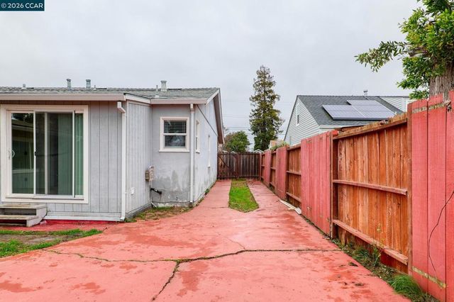 215 215 Roney Ave, Vallejo, CA 94590