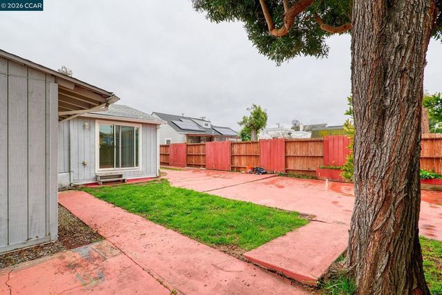 215 215 Roney Ave, Vallejo, CA 94590