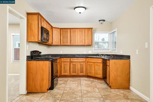 215 215 Roney Ave, Vallejo, CA 94590