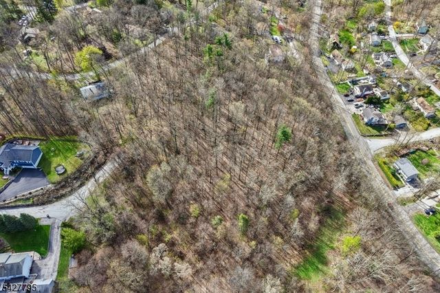 11 Alamoosook Rd, Vernon Twp., NJ 07422