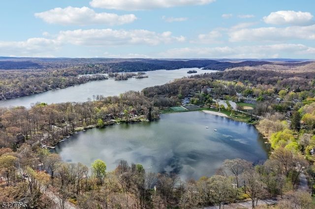 11 Alamoosook Rd, Vernon Twp., NJ 07422