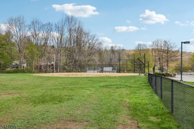 11 Alamoosook Rd, Vernon Twp., NJ 07422