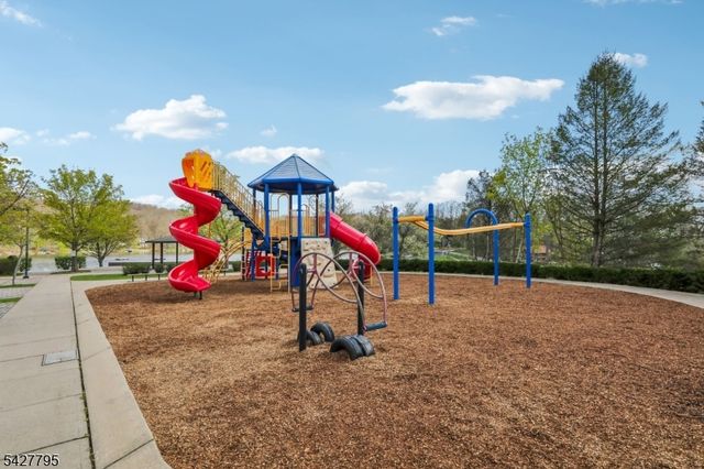11 Alamoosook Rd, Vernon Twp., NJ 07422