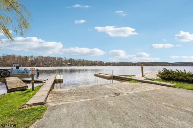 11 Alamoosook Rd, Vernon Twp., NJ 07422
