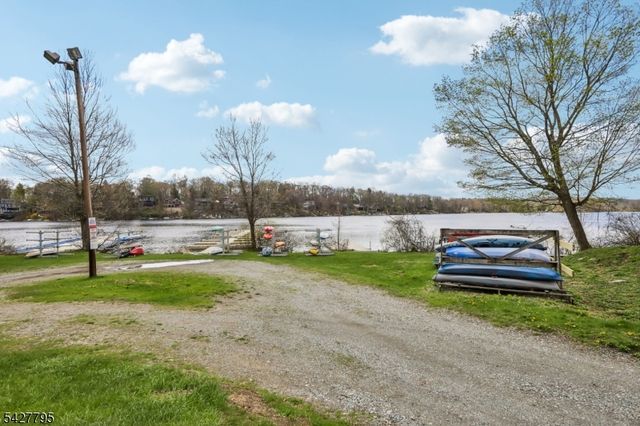 11 Alamoosook Rd, Vernon Twp., NJ 07422