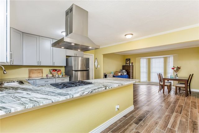 853 Belmeade Dr, Corpus Christi, TX 78412