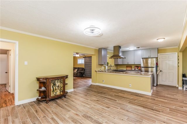 853 Belmeade Dr, Corpus Christi, TX 78412