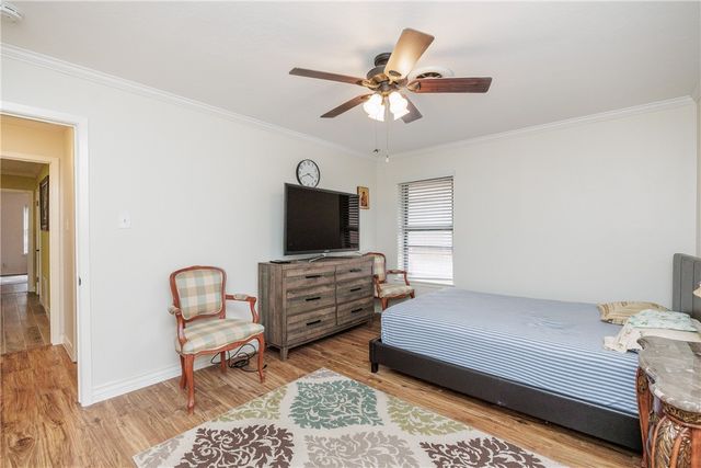 853 Belmeade Dr, Corpus Christi, TX 78412