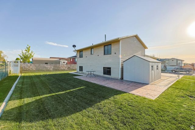 5896 S 3950 W, Roy, UT 84067