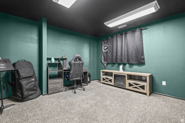 5896 S 3950 W, Roy, UT 84067