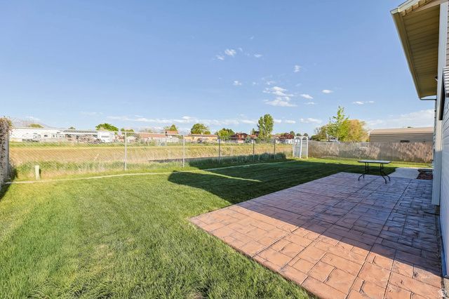 5896 S 3950 W, Roy, UT 84067