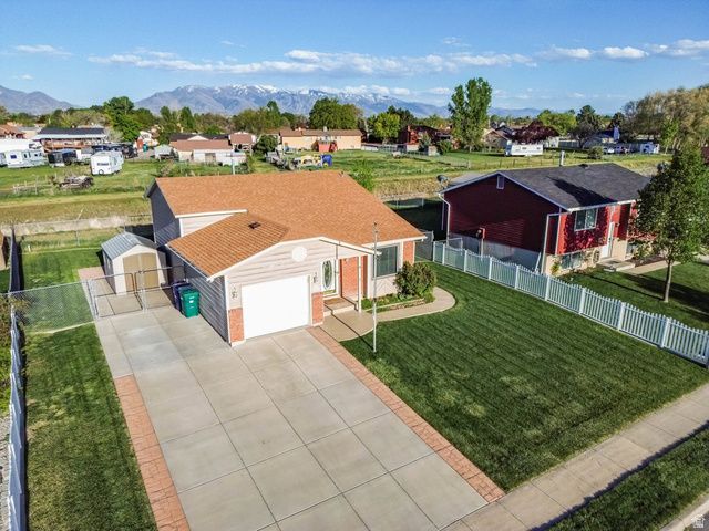 5896 S 3950 W, Roy, UT 84067