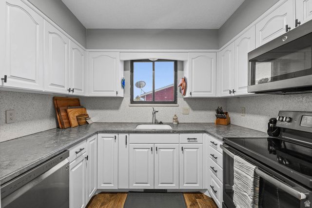 5896 S 3950 W, Roy, UT 84067