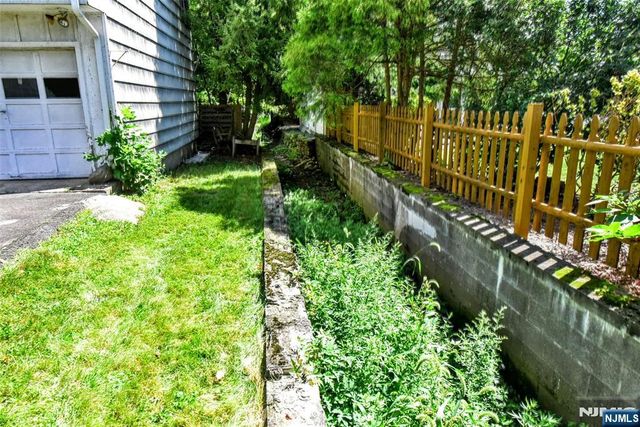 68 Sycamore Avenue, Ho-ho-kus, NJ 07423