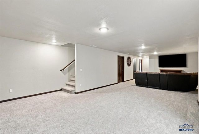 1011 Mac Lane, Spearfish, SD 57783