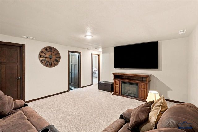 1011 Mac Lane, Spearfish, SD 57783