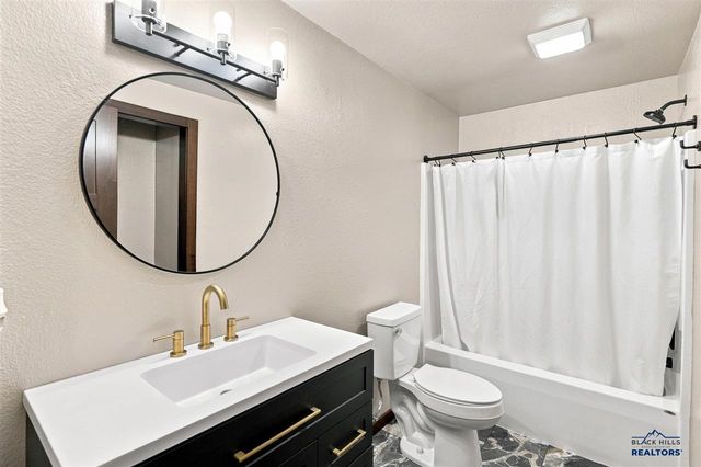 1011 Mac Lane, Spearfish, SD 57783