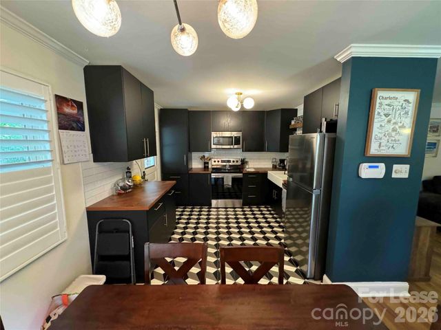 4400 Winedale Lane, Charlotte, NC 28205