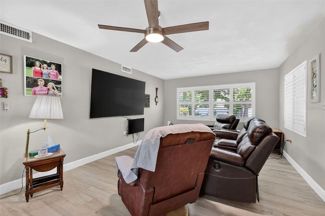 17923 FLORIDA STREET, Umatilla, FL 32784