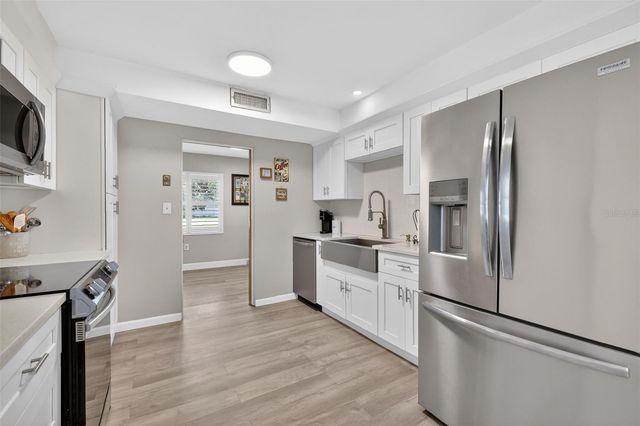 17923 FLORIDA STREET, Umatilla, FL 32784