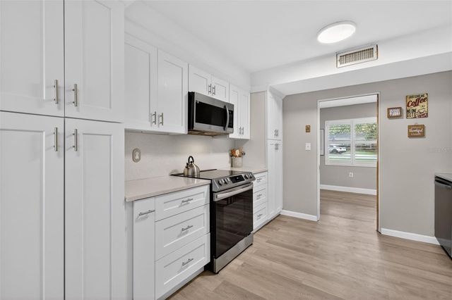 17923 FLORIDA STREET, Umatilla, FL 32784