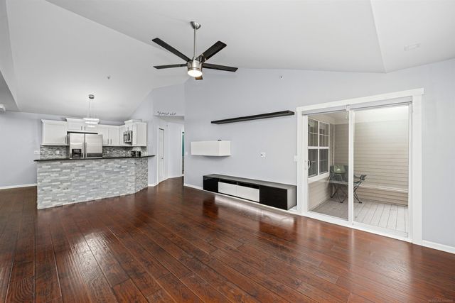 49143 W WOODS Drive, Shelby Twp, MI 48317