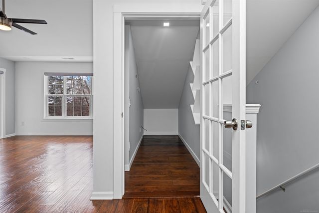 49143 W WOODS Drive, Shelby Twp, MI 48317