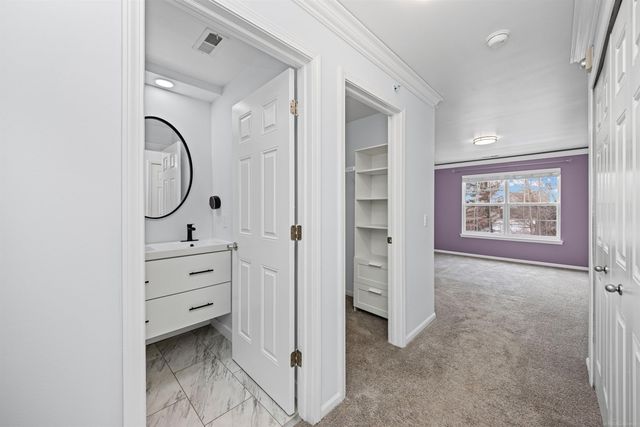 49143 W WOODS Drive, Shelby Twp, MI 48317