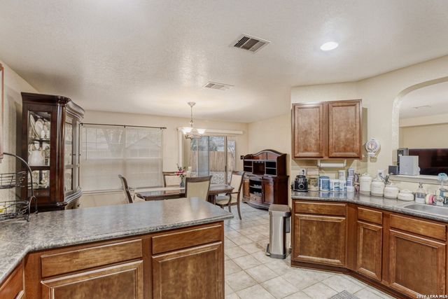 11058 Barclay, San Antonio, TX 78254