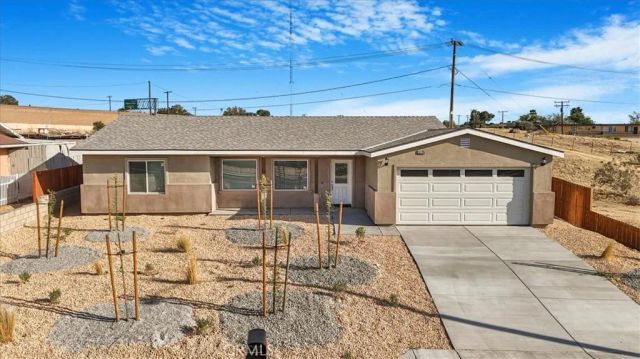 16105 Tawney Ridge Ln, Victorville, CA 92394