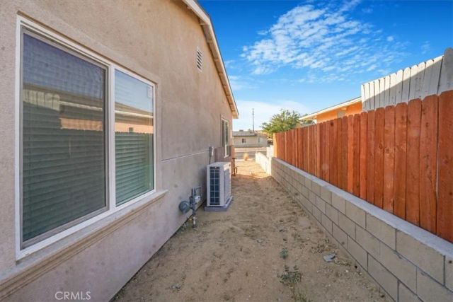 16105 Tawney Ridge Ln, Victorville, CA 92394