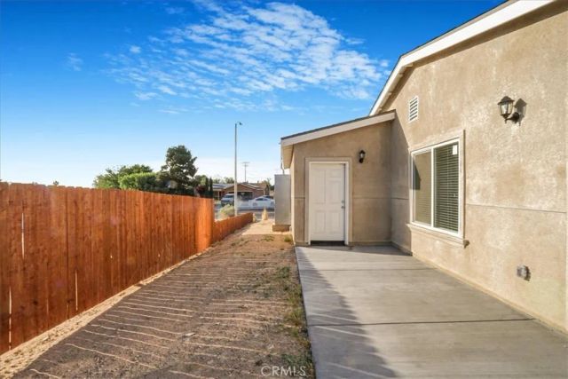 16105 Tawney Ridge Ln, Victorville, CA 92394