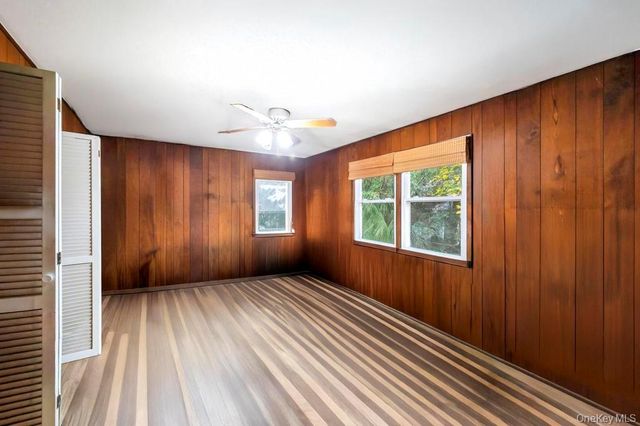 441 Roslyn Road, East Williston, NY 11596