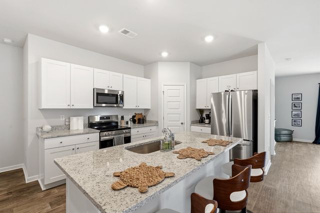 1329 Palm Springs Paloma Dr, Longs, SC 29568