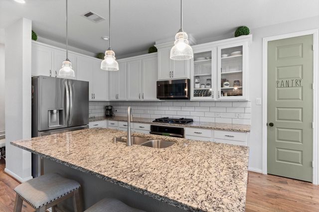 119 Bluebell Woods Way, Willis, TX 77318