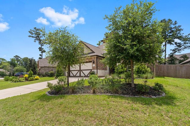 119 Bluebell Woods Way, Willis, TX 77318