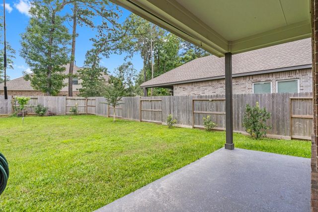 119 Bluebell Woods Way, Willis, TX 77318