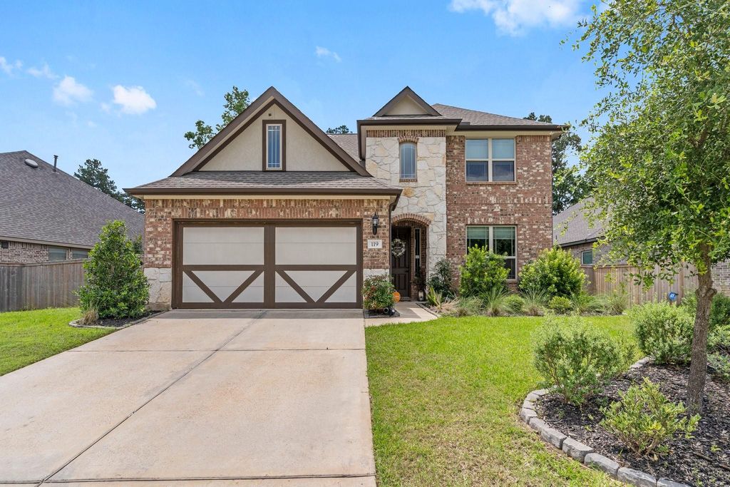 119 Bluebell Woods Way, Willis, TX 77318