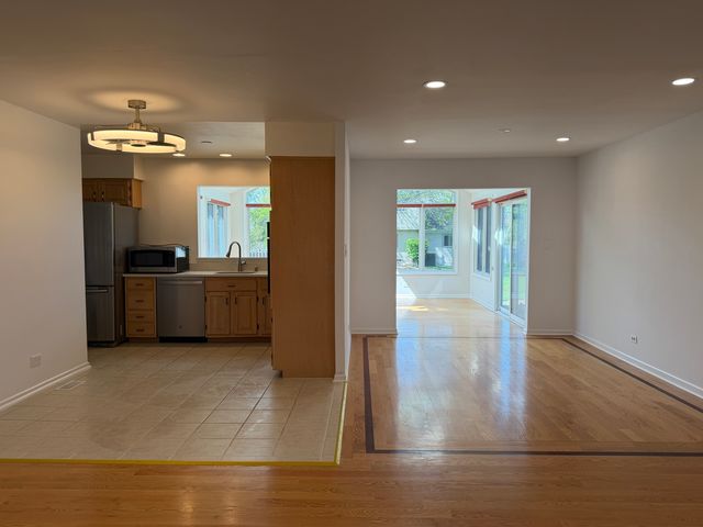 1161 Parker Lane, Buffalo Grove, IL 60089