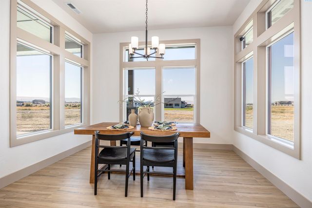 7008 Grange St, Kennewick, WA 99338