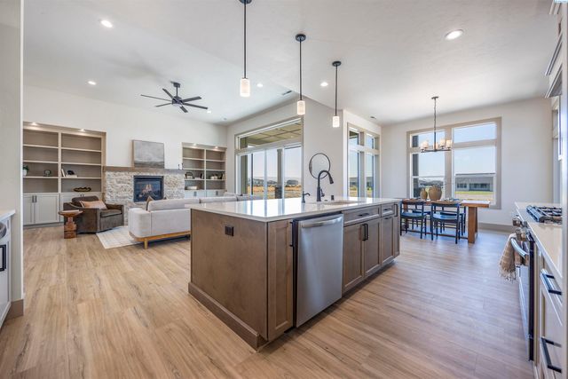 7008 Grange St, Kennewick, WA 99338