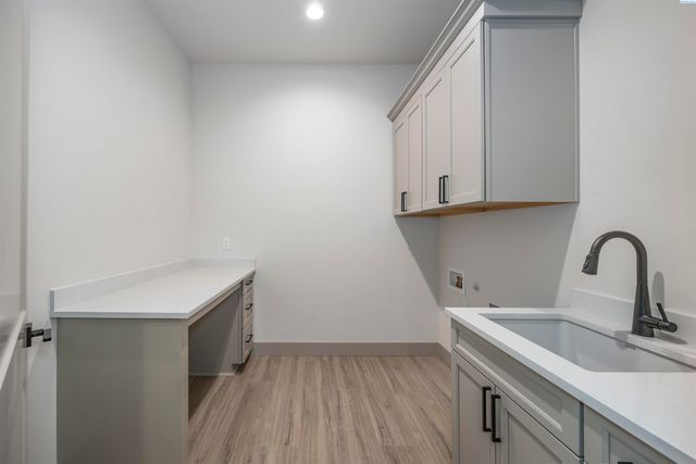 7008 Grange St, Kennewick, WA 99338