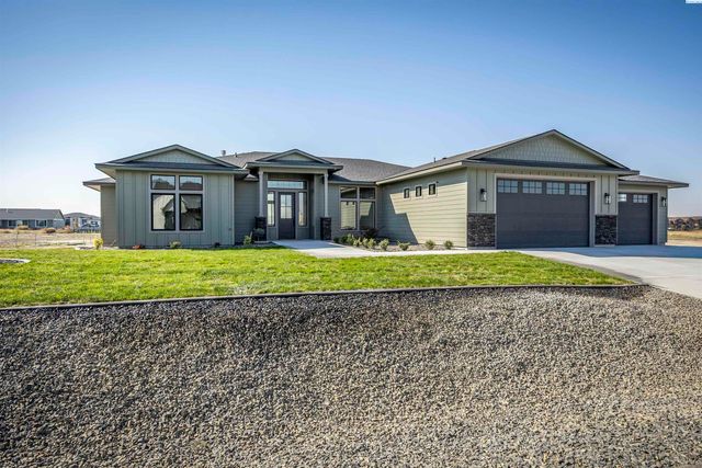 7008 Grange St, Kennewick, WA 99338